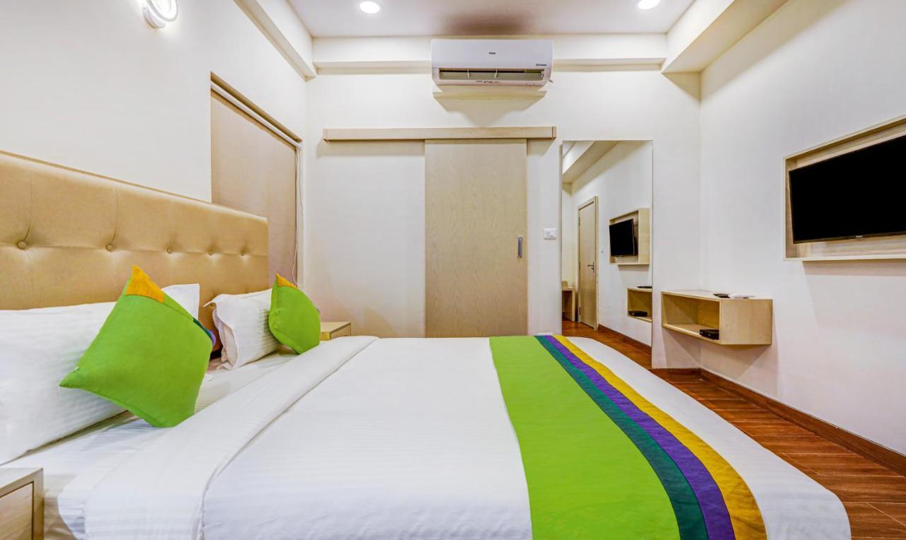 Treebo Galaxy Suites Mathikere Bengaluru Kültér fotó