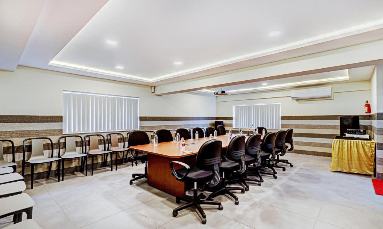 Treebo Galaxy Suites Mathikere Bengaluru Kültér fotó