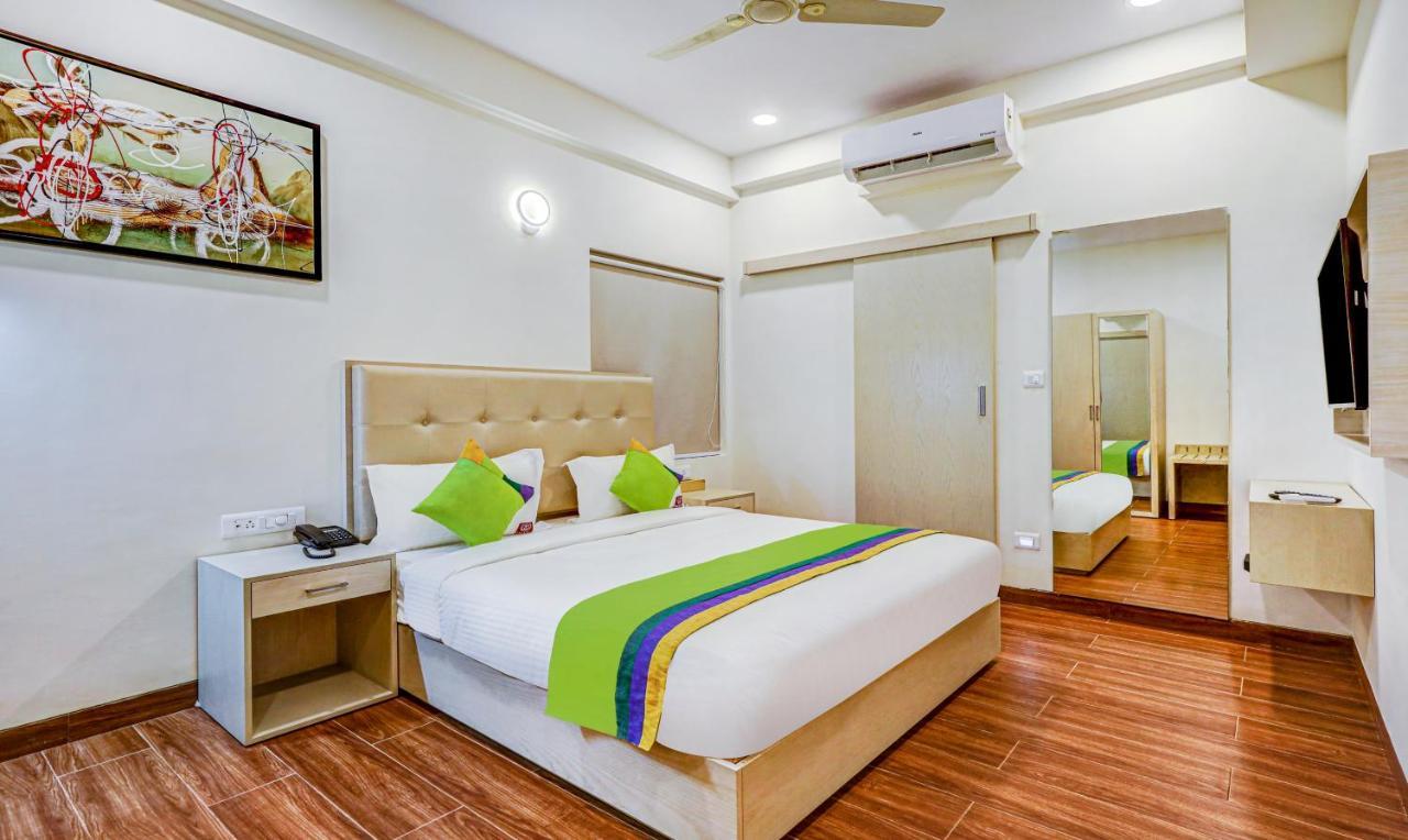 Treebo Galaxy Suites Mathikere Bengaluru Kültér fotó