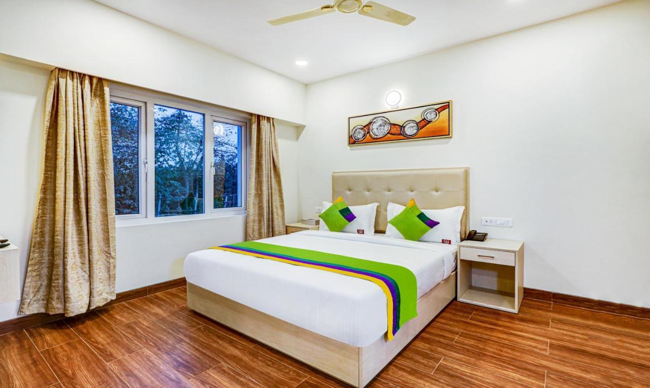 Treebo Galaxy Suites Mathikere Bengaluru Kültér fotó